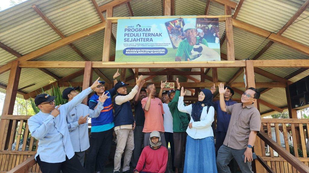 Monitoring Program Peduli Peternak Sejahtera DTPeduli Yogyakarta Dorong Penguatan Ekonomi Warga melalui Peternakan Domba Terintegrasi - Cover Image